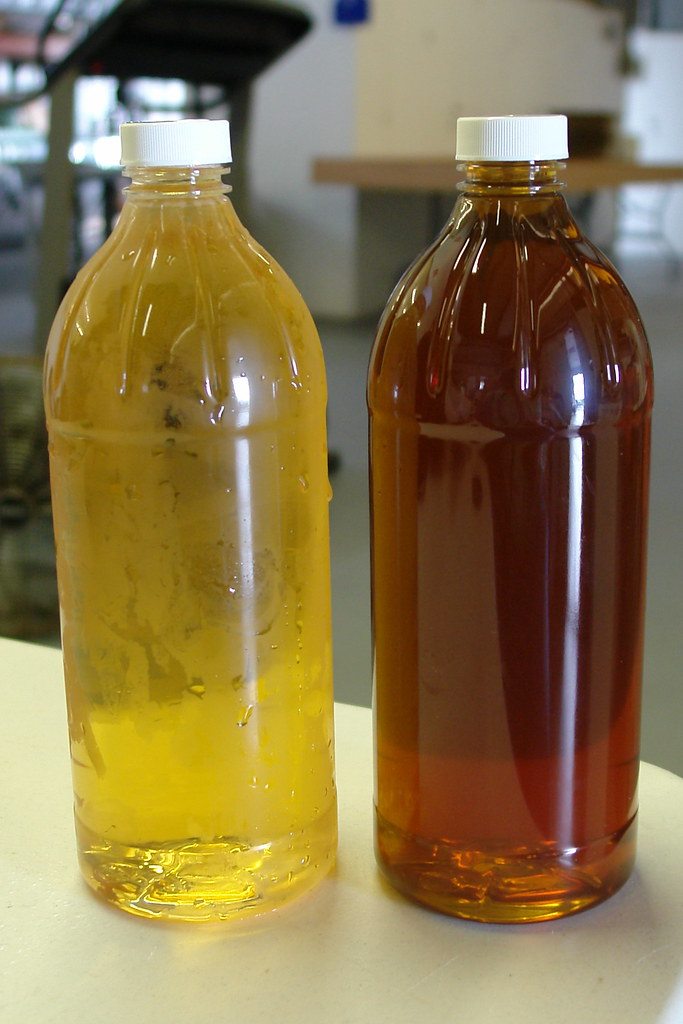 Fresh and pasteurized juice shown side by side